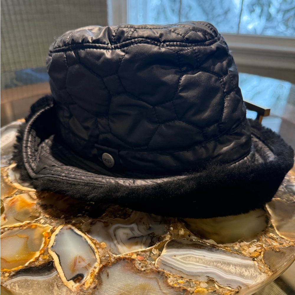 UGG Quilted Black Bucket Hat - Picture 2 of 6